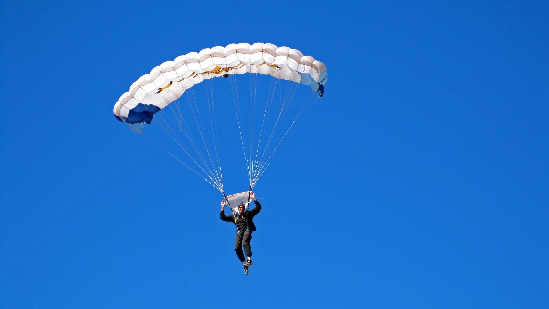 “法甲激烈冲刺，冠军悬念持续升温”，法甲冠军预测