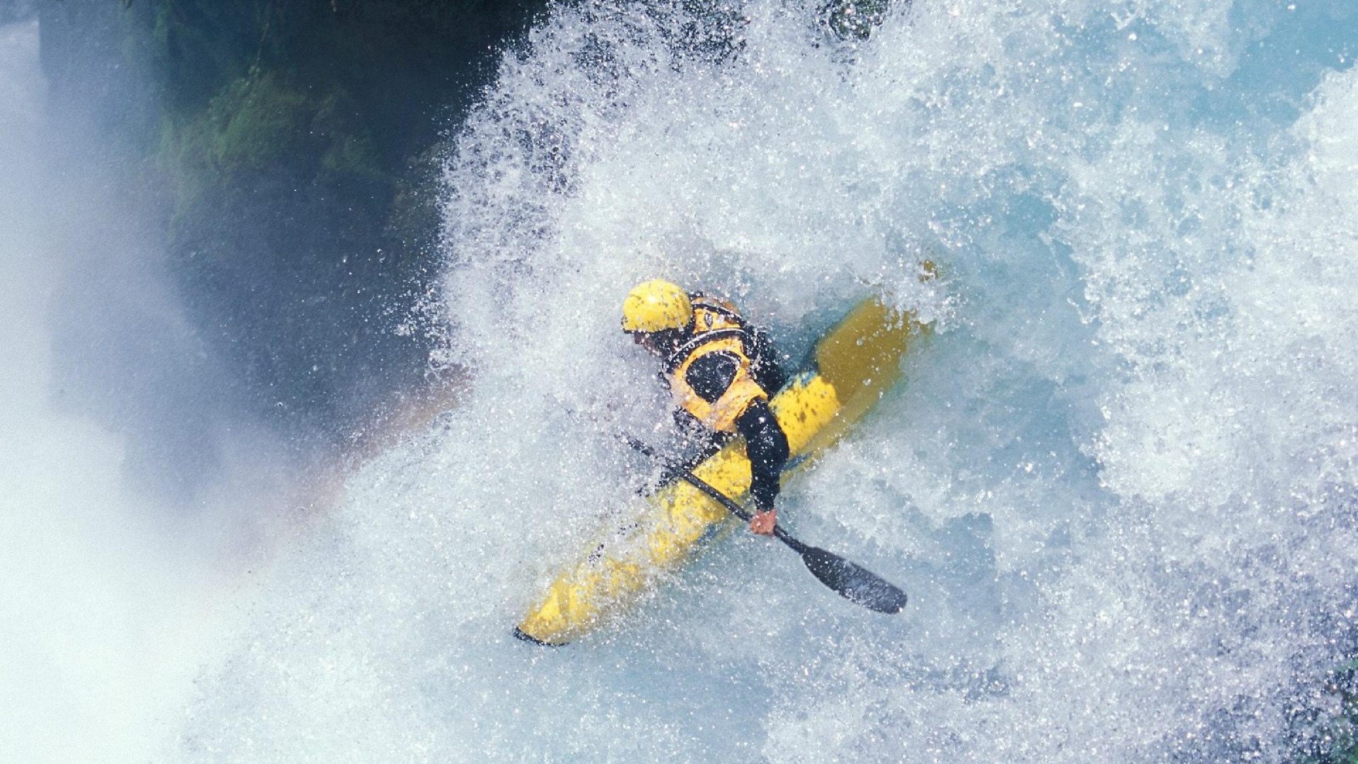 深圳瑜伽马拉松活动吸引大量参与者，深圳瑜伽体式
